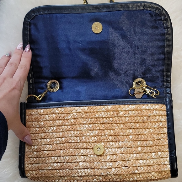 Free w/ purchase Hello Kitty clutch w strap - Picture 3 of 6